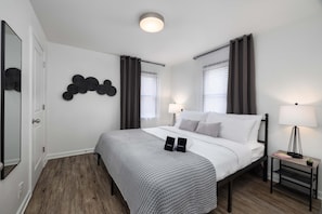 4 bedrooms - Close To Music Row Touchless Beautiful 4bd (Nashville)