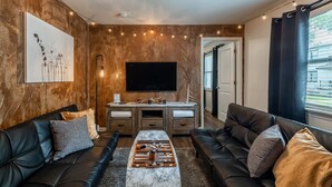 Room - Cozy 4bd Close To Music Row in Historic Nashville (Nashville)