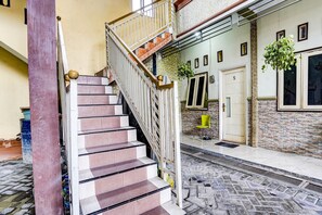 Lobby - OYO 91795 Kos Jeehel Syariah (Sidoarjo)