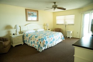 2 Schlafzimmer, Bügeleisen/Bügelbrett, Bettwäsche