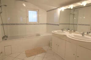 Bathtub