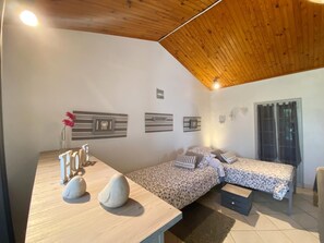 2 bedrooms, iron/ironing board, travel cot, Internet - Gite DU Sauternais - Pujols-sur-ciron (PUJOLS-SUR-CIRON)