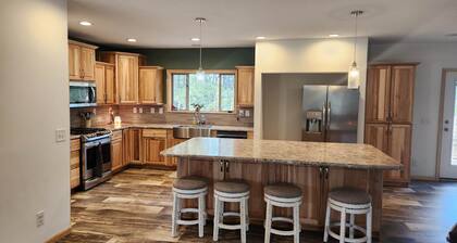 Country home 10 minutes from the town of Custer.