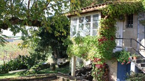 Exterior detail - Gite DU Castenet - Samonac (SAMONAC)