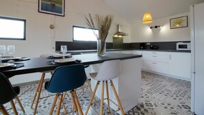 Fridge, oven, stovetop, dishwasher - Gîte des Lagunes - Saint Magne (SAINT MAGNE)
