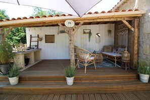 Terrace/patio - Le Clos D'avalon - Mauriac (MAURIAC)