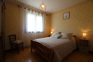 3 Schlafzimmer, Bügeleisen/Bügelbrett, Reisekinderbett, Internetzugang