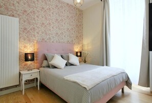2 bedrooms, iron/ironing board, travel cot, Internet - Tour du Château Laroque Dubos (LAROQUE)