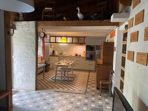 Kühlschrank, Ofen, Herdplatte, Geschirrspüler