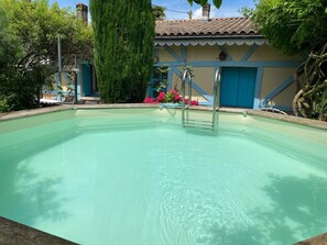 Pool - Gite LE Logis D'hortense (SALIGNAC)