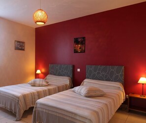 3 Schlafzimmer, Bügeleisen/Bügelbrett, Reisekinderbett, Internetzugang