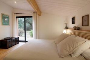 4 Schlafzimmer, Bügeleisen/Bügelbrett, Reisekinderbett, Internetzugang