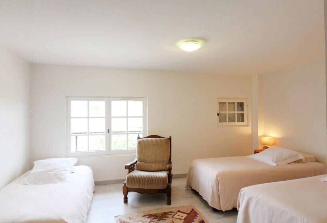 2 多间卧室、熨斗/熨衣板、旅行婴儿床、上网接入