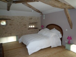 3 Schlafzimmer, Bügeleisen/Bügelbrett, Reisekinderbett, WLAN