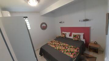 2 chambres, lit parapluie, Wi-Fi, draps fournis
