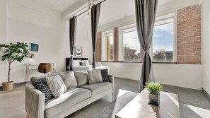 Télévision, espaces bureaux