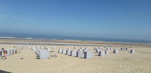 Platja a a prop 