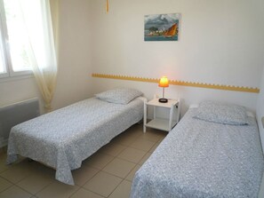 2 bedrooms, iron/ironing board