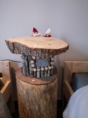 3 bedrooms, iron/ironing board, travel crib, internet