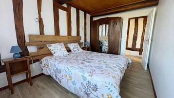 3 soverom, strykejern/-brett og internettilgang