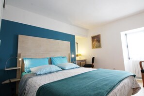 2 bedrooms, iron/ironing board, travel cot, Internet - Gîte de Monfollet - Berson (BERSON)