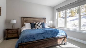 3 chambres, fer et planche Ă repasser, Wi-Fi gratuit, draps fournis