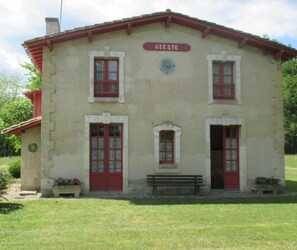 Exterior - Gite DE LA Gare - Uzeste (UZESTE)