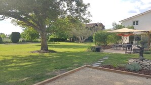 Outdoor dining - L'urbaine - Castets ET Castillon (CASTETS ET CASTILLON)