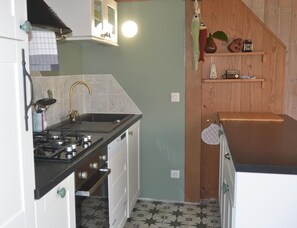 Réfrigérateur, four, plaque de cuisson, lave-vaisselle