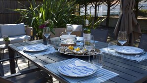 Outdoor dining - La Dune Blanche de Piquey (LEGE CAP FERRET)