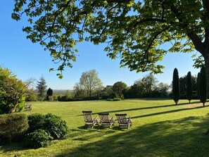 Property grounds - Gite Bellevue - Cubzac-les-ponts (CUBZAC-LES-PONTS)