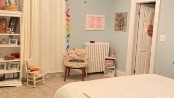 4 Schlafzimmer, Schreibtisch, Internetzugang