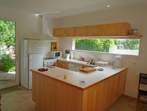 Fridge, oven, stovetop, dishwasher - LA Casita - Andernos-les-bains (ANDERNOS-LES-BAINS)