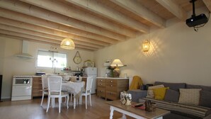Interior - Gite Mimi YUU - Saint Laurent Medoc (SAINT LAURENT MEDOC)