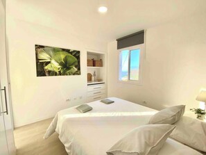 1 chambre, fer et planche à repasser, Wi-Fi gratuit, draps fournis