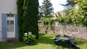 Outdoor dining - Gite DU Presbytere - Uzeste (UZESTE)