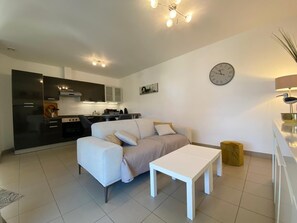 Living area - Villa Saphir - Ares - Gîte (ARES)