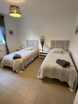 Room - Villa Saphir - Ares - Gîte (ARES)