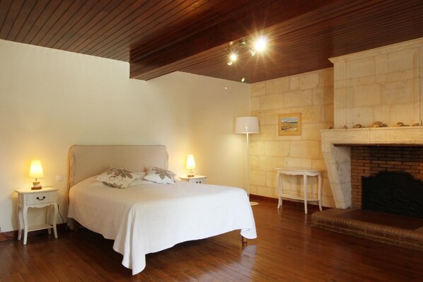 2 Schlafzimmer, Bügeleisen/Bügelbrett, Reisekinderbett, Internetzugang