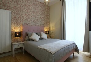 5 Schlafzimmer, Bügeleisen/Bügelbrett, Reisekinderbett, Internetzugang