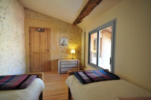 2 Schlafzimmer, Bügeleisen/Bügelbrett, Reisekinderbett, Internetzugang