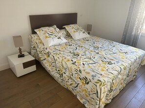 2 bedrooms, iron/ironing board, travel cot, Internet - City Break DE Barkhanes (ARCACHON)