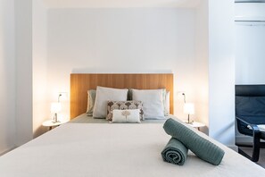 2 chambres, fer et planche à repasser, Wi-Fi gratuit, draps fournis