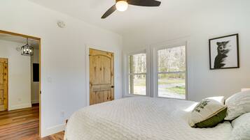 1 Schlafzimmer, Schreibtisch, WLAN, Bettwäsche