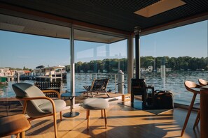Exclusive Apartment, 1 Bedroom, Non Smoking, Overwater | Living area - Spreeapartment JULIA (Berlin)