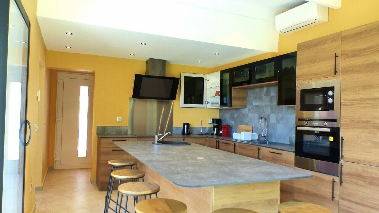 Bright house with garden and private pool