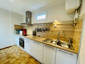 Køleskab, mikrobølgeovn, ovn, opvaskemaskine