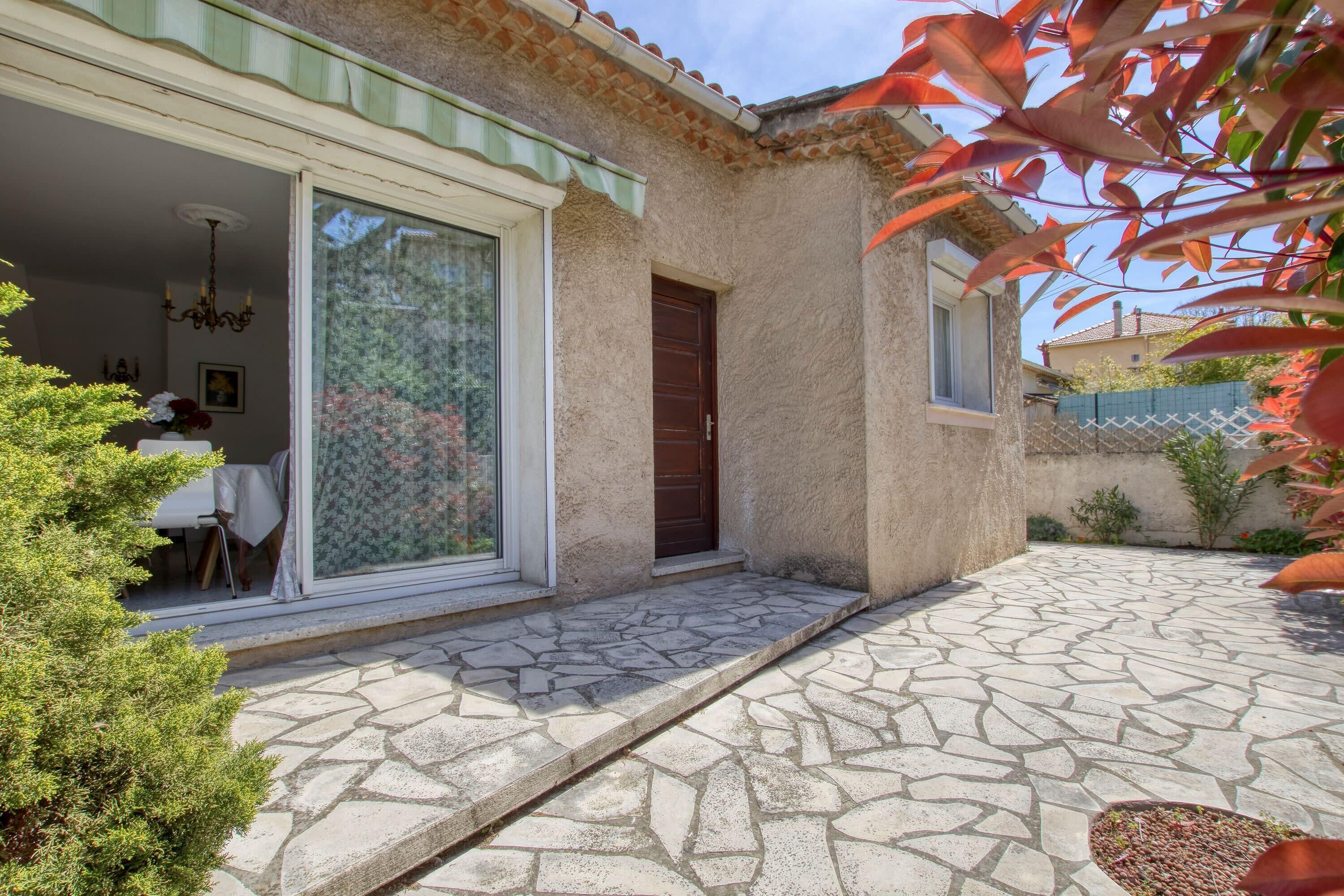 Bright house with garden in La Seyne-sur-Mer