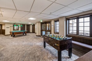 غرفة الألعاب