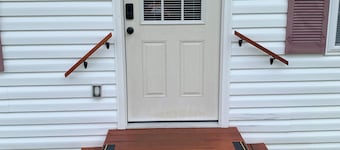 Cozy Home with over an Acre - November rates reduced!!!